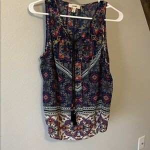 Sleeveless blouse